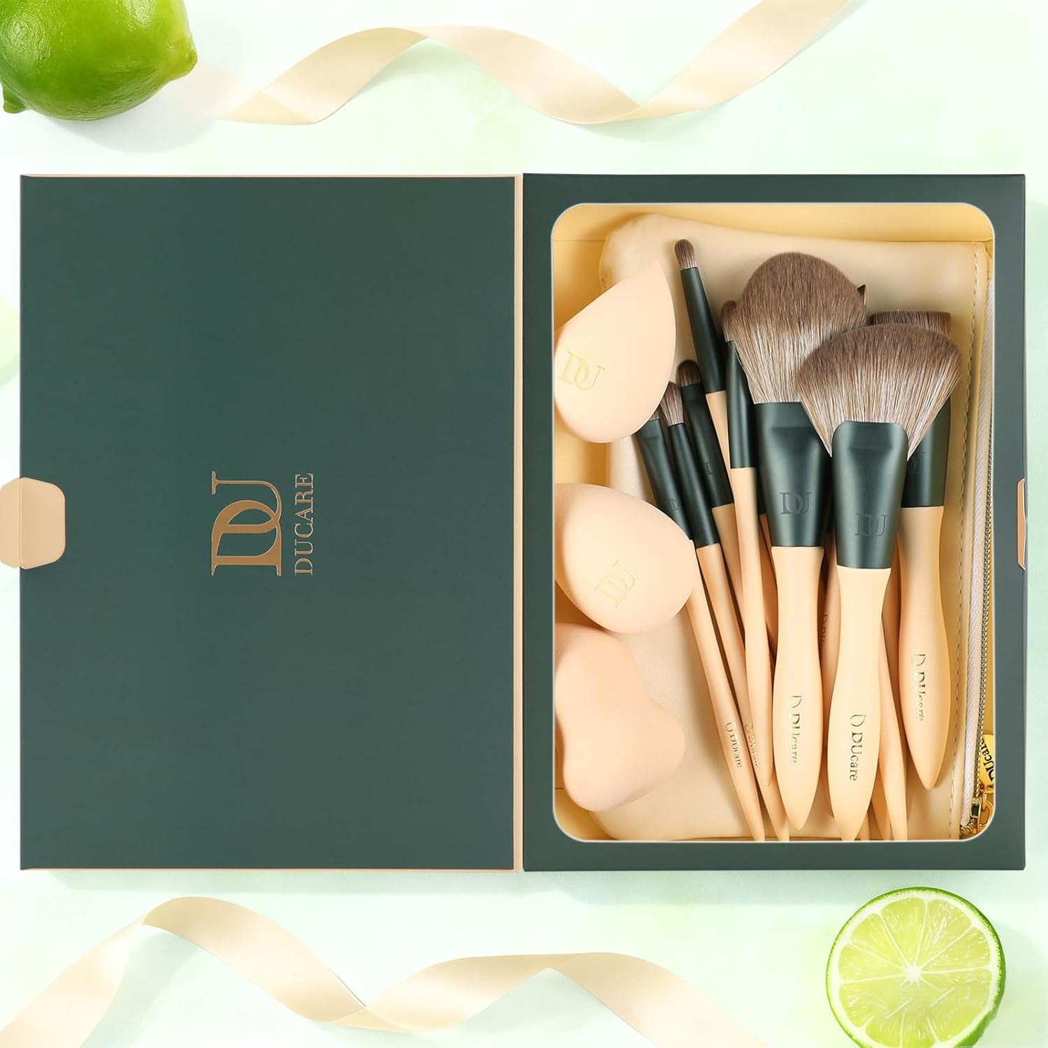 Makeup Gift Set 18Pcs,With 14Pcs Makeup Brush Set 3Pcs Makeup Sponges 1PC Cosmetic Bag for Foundation Blending Powder Blush Concealers Eye Shadows